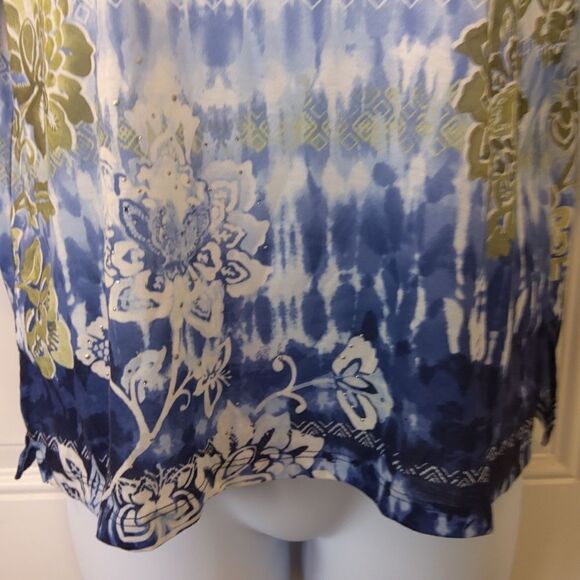 Alfred Dunner printed 3/4 lace sleeve studded blouse - Picture 5 of 14